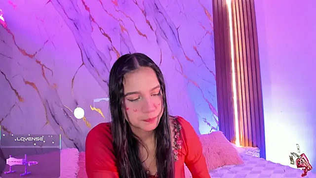 Emmiicute online show from October 2025 08:18:01 PM