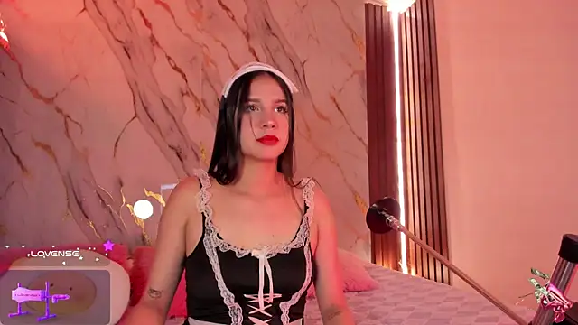 Emmiicute online show from October 2025 08:43:01 PM