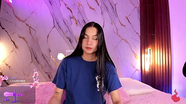 Emmiicute online show from February 2026 08:28:01 PM