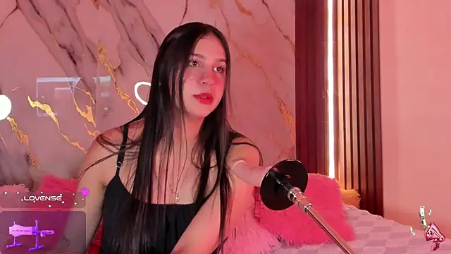 Emmiicute online show from September 2025 08:25:01 PM