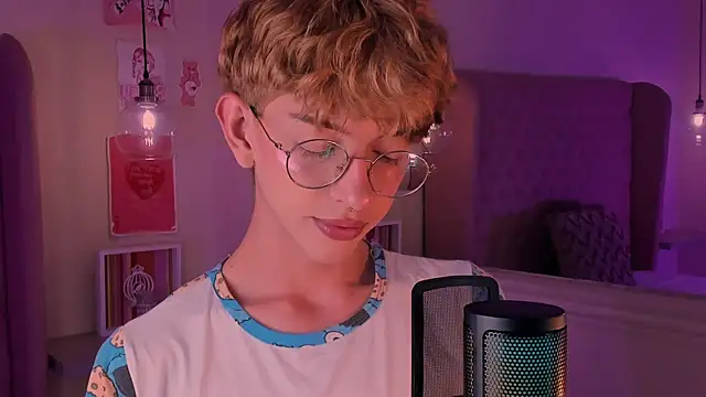 imDamiano online show from October 2025 10:11:01 PM