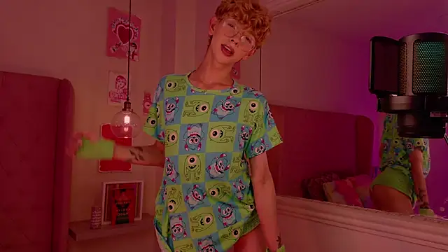 imDamiano online show from November 2025 10:25:02 PM