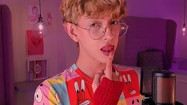 imDamiano online show from October 2025 09:17:01 PM