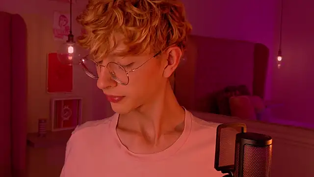 imDamiano online show from November 2025 08:47:02 PM