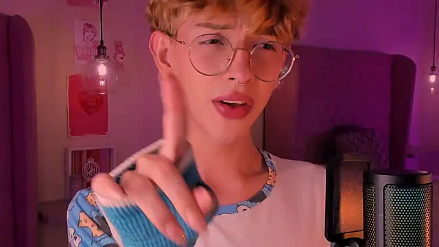 imDamiano online show from October 2025 09:27:01 PM