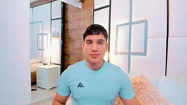 RaymondMorris online show from October 2025 04:33:01 AM