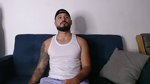 Snapshot of Eric_Evans1 chatting on November 2025 03:21:01 AM Eric Evans1 online show from November 2025 03:21:01 AM