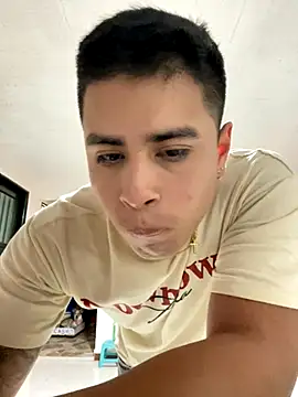 miaftmax online show from September 2025 08:05:01 PM
