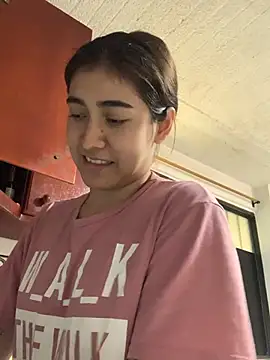 miaftmax online show from November 2025 06:34:02 PM