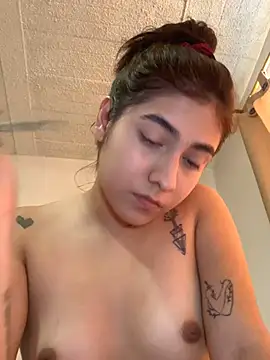 miaftmax online show from October 2025 07:35:01 PM