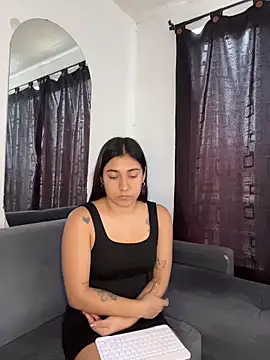 Snapshot of miaftmax chatting on June 2026 07:19:01 PM miaftmax online show from June 2026 07:19:01 PM