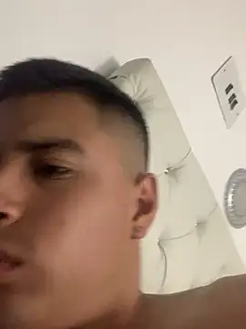 miaftmax online show from October 2025 10:43:02 PM