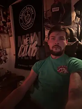 Snapshot of Mexxwell69 chatting on September 2025 11:44:02 PM Mexxwell69 online show from September 2025 11:44:02 PM