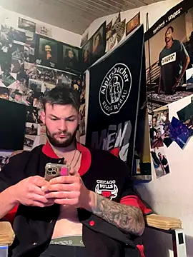 Snapshot of Mexxwell69 chatting on October 2025 11:23:01 PM Mexxwell69 online show from October 2025 11:23:01 PM