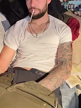 Snapshot of Mexxwell69 chatting on December 2025 09:49:01 PM Mexxwell69 online show from December 2025 09:49:01 PM