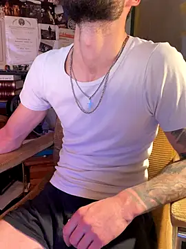 Snapshot of Mexxwell69 chatting on December 2025 09:48:01 PM Mexxwell69 online show from December 2025 09:48:01 PM