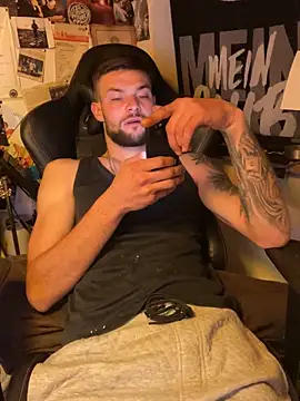 Snapshot of Mexxwell69 chatting on October 2025 03:29:02 AM Mexxwell69 online show from October 2025 03:29:02 AM