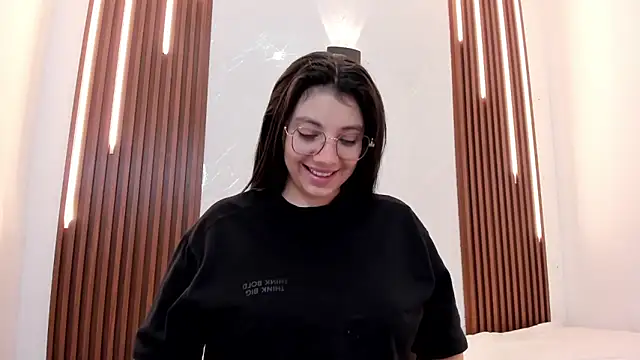 CarolinaMejia online show from October 2025 11:39:01 PM
