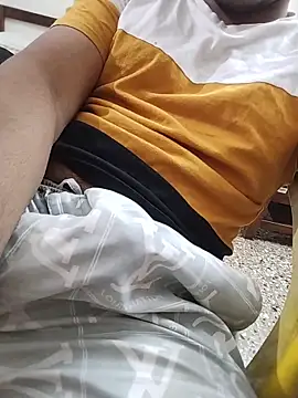 COme8989 online show from December 2025 03:29:02 PM