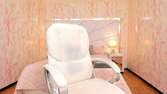 Snapshot of Emily_Whinfre chatting on November 2025 10:57:02 PM Emily Whinfre online show from November 2025 10:57:02 PM