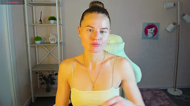 Wanda Gomez online show from September 2025 02:28:01 PM