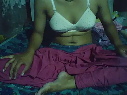 Snapshot of sweet__spriya chatting on October 2025 04:43:01 PM sweet spriya online show from October 2025 04:43:01 PM