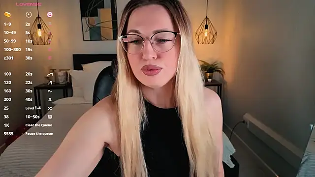 Lexi terele online show from October 2025 06:47:02 AM