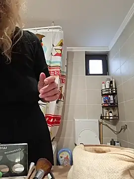 merlyn4 online show from December 2025 08:14:01 AM