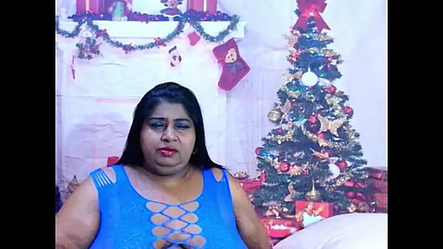 indianhoney694u online show from December 2025 05:12:02 PM