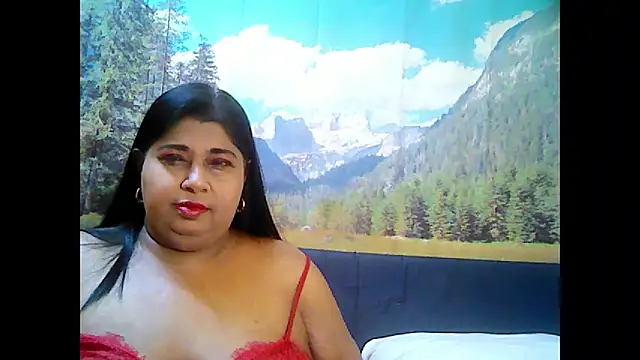 Snapshot of indianhoney694u chatting on October 2025 05:06:01 AM indianhoney694u online show from October 2025 05:06:01 AM