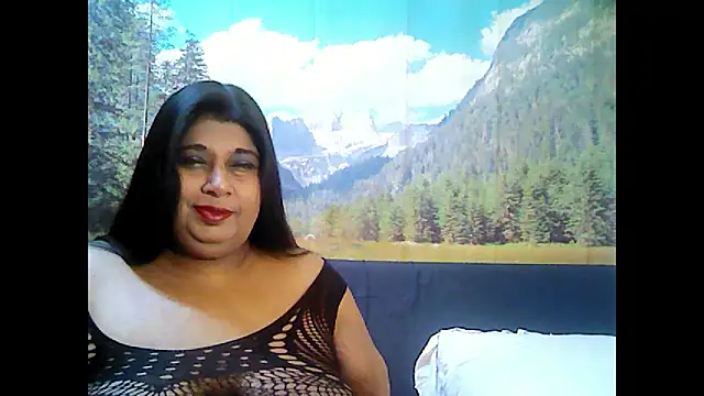 Snapshot of indianhoney694u chatting on October 2025 05:07:01 AM indianhoney694u online show from October 2025 05:07:01 AM