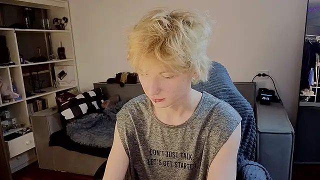 Your avatar online show from October 2025 05:57:01 PM