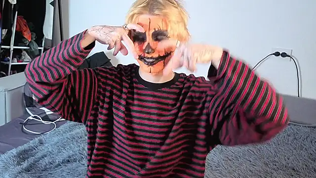 Your avatar online show from October 2025 09:55:01 PM