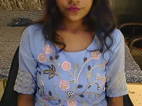 hoty-priya online show from November 2025 06:06:02 AM