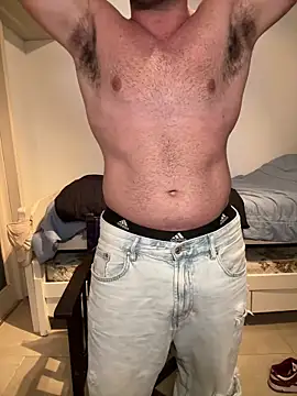 Joaqtuft2 online show from June 2026 10:33:01 PM