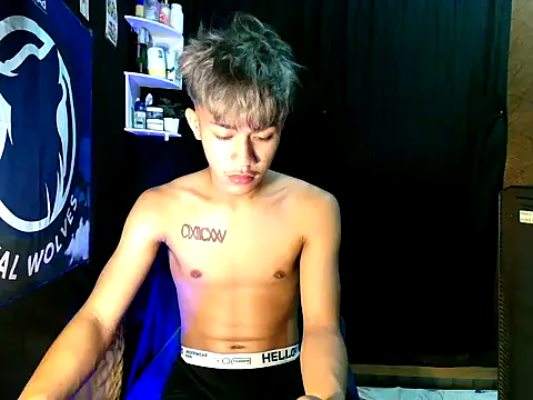 naughtyboyloy 0 online show from November 2025 06:45:01 PM