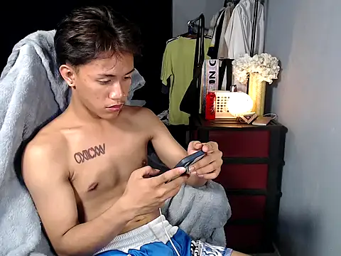 naughtyboyloy 0 online show from January 2026 05:50:01 PM