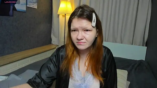 Nora lovvvv online show from October 2025 10:04:01 AM