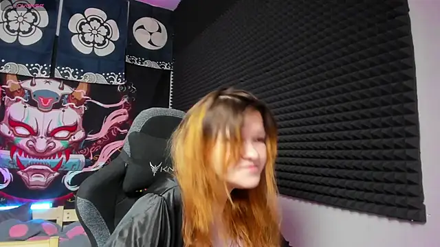 Nora lovvvv online show from October 2025 10:14:01 AM