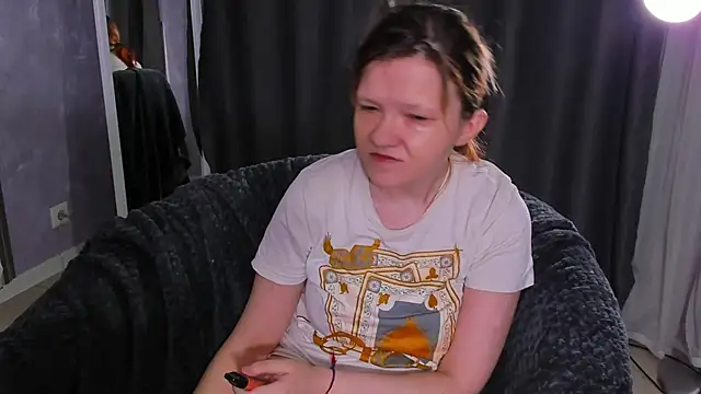 Nora lovvvv online show from September 2025 10:37:01 AM