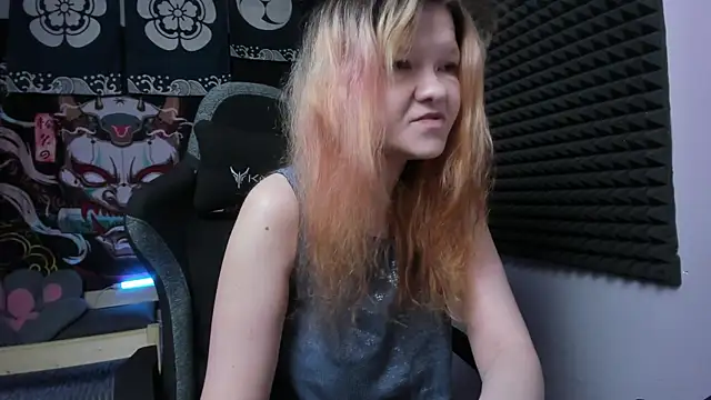 Nora lovvvv online show from September 2025 10:55:02 AM