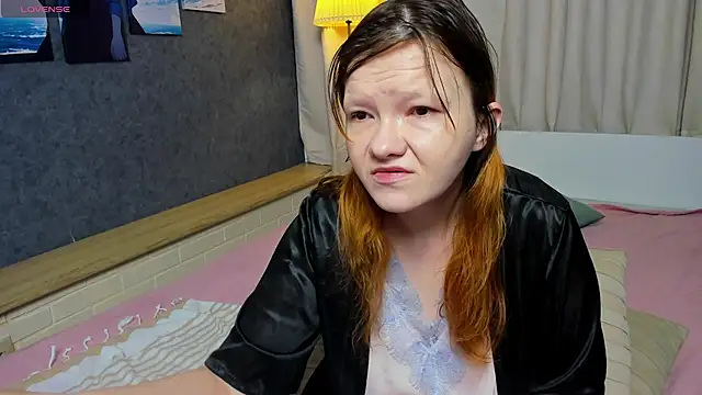 Nora lovvvv online show from November 2025 10:15:01 AM