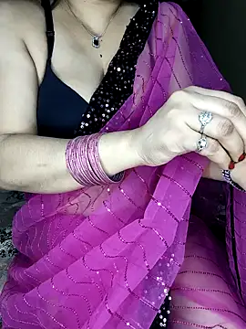 Snapshot of PRIYA_22 chatting on September 2025 06:29:02 PM PRIYA 22 online show from September 2025 06:29:02 PM