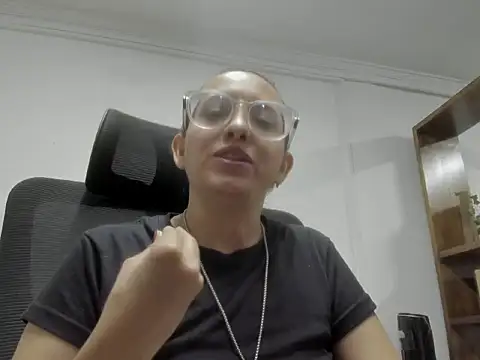 dalila macherano1 online show from October 2025 07:35:01 PM