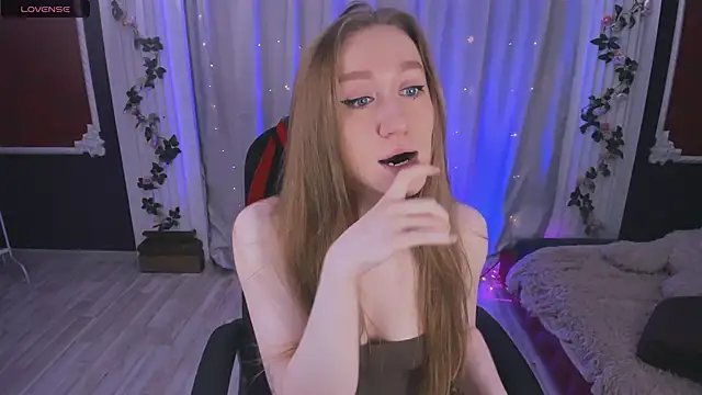 Snapshot of -Seava chatting on October 2025 03:02:01 PM -Seava online show from October 2025 03:02:01 PM