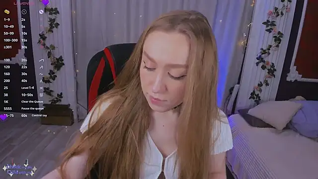 Snapshot of -Seava chatting on September 2025 01:47:02 PM -Seava online show from September 2025 01:47:02 PM