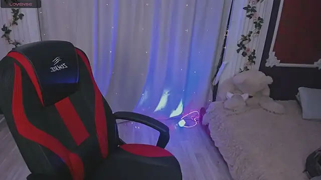 Snapshot of -Seava chatting on October 2025 03:32:02 PM -Seava online show from October 2025 03:32:02 PM