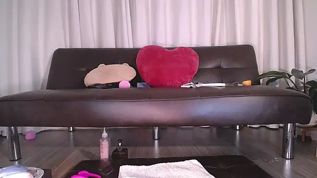 Snapshot of Liz_Hu chatting on September 2025 10:41:02 AM Liz Hu online show from September 2025 10:41:02 AM