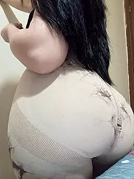 Snapshot of AsilAbid chatting on April 2026 02:13:02 PM AsilAbid online show from April 2026 02:13:02 PM