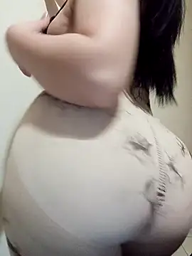 Snapshot of AsilAbid chatting on February 2026 09:28:01 AM AsilAbid online show from February 2026 09:28:01 AM